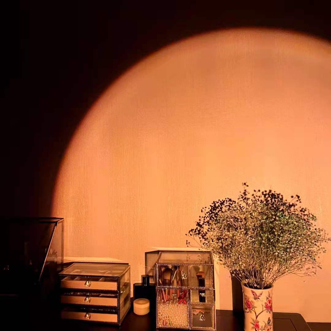 Sunset projection lamp casting a warm glow – view 4